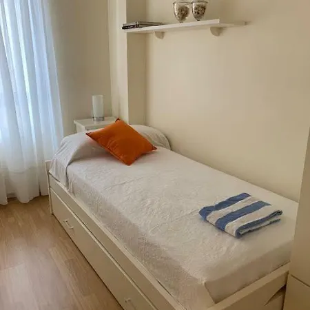 Апартаменты Estrella Apartamento Аликанте
